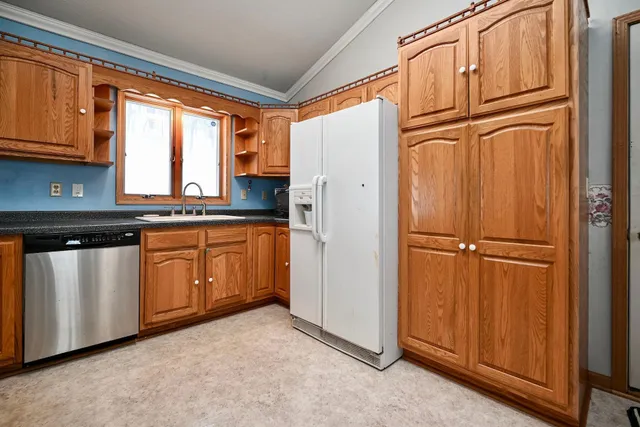 $340,000 | 25476 Highway 248, Minnesota City, MN 55959