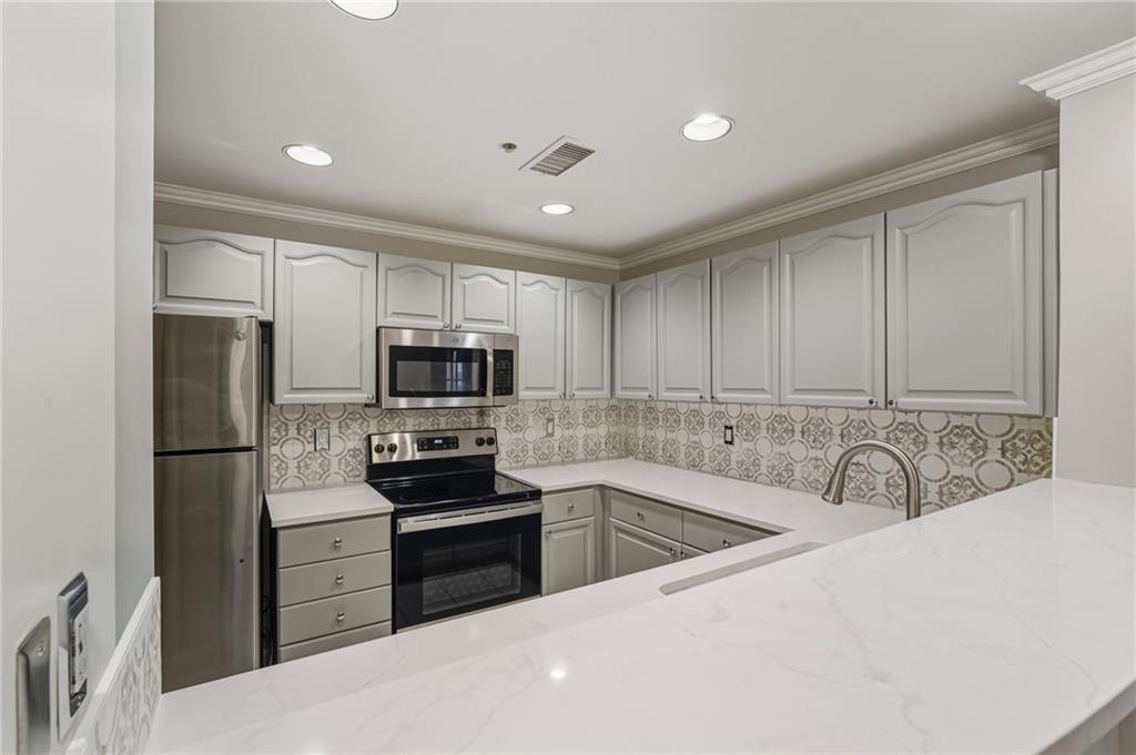 3475 Oak Valley Road Northeast, Unit 1470 Atlanta, GA 30326 - Photo 8 of 22