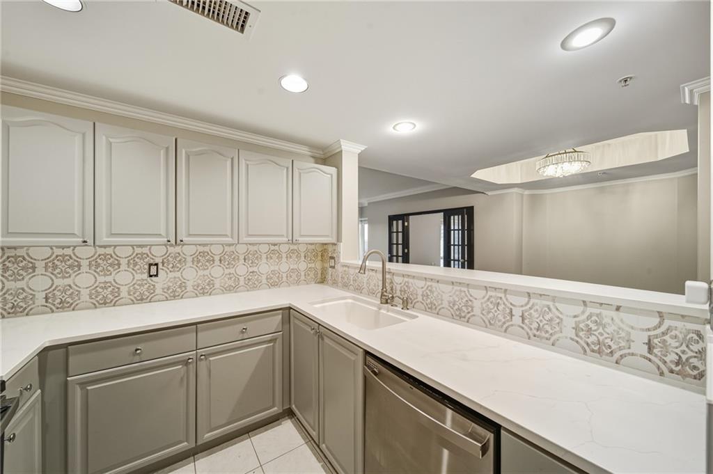 3475 Oak Valley Road Northeast, Unit 1470 Atlanta, GA 30326 - Photo 10 of 22