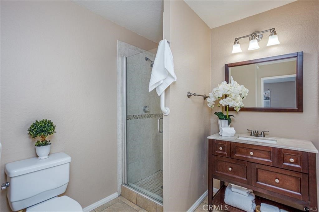 14010 Hillcrest Drive Fontana, CA 92337 - Photo 12 of 21