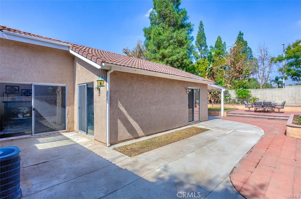 14010 Hillcrest Drive Fontana, CA 92337 - Photo 16 of 21