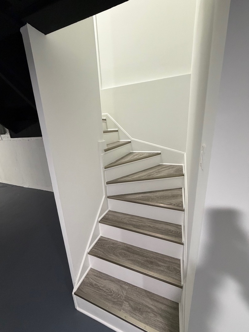 9534 South Yale Avenue Chicago, IL 60628 - Photo 17 of 26 a view of entryway