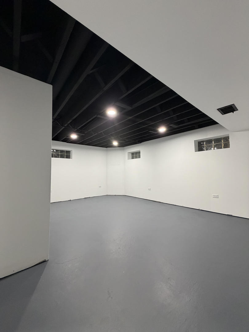 9534 South Yale Avenue Chicago, IL 60628 - Photo 18 of 26 a view of an empty room