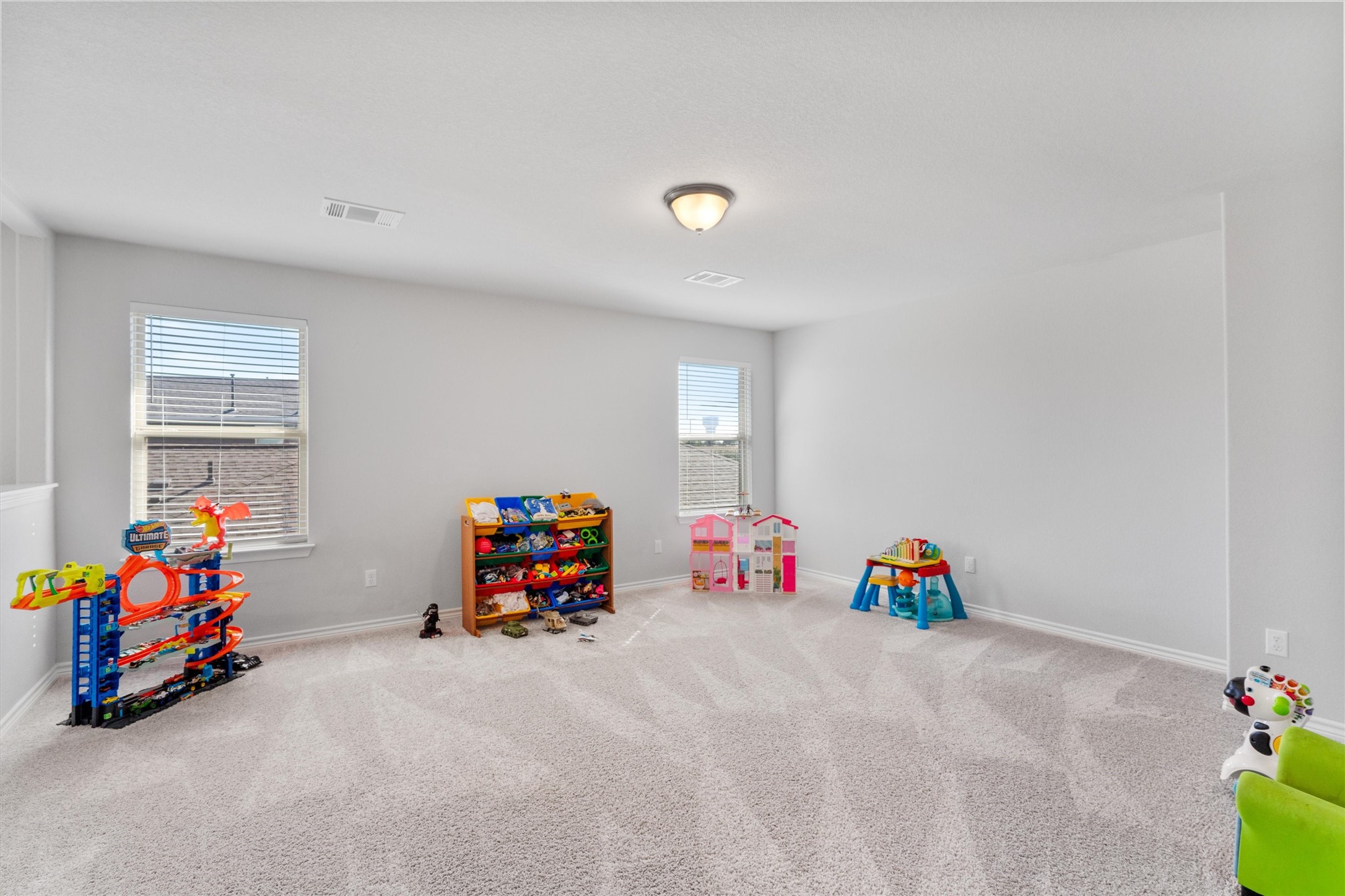 1148 Kimblewick Drive Georgetown, TX 78626 - Photo 16 of 32 The upstairs loft.