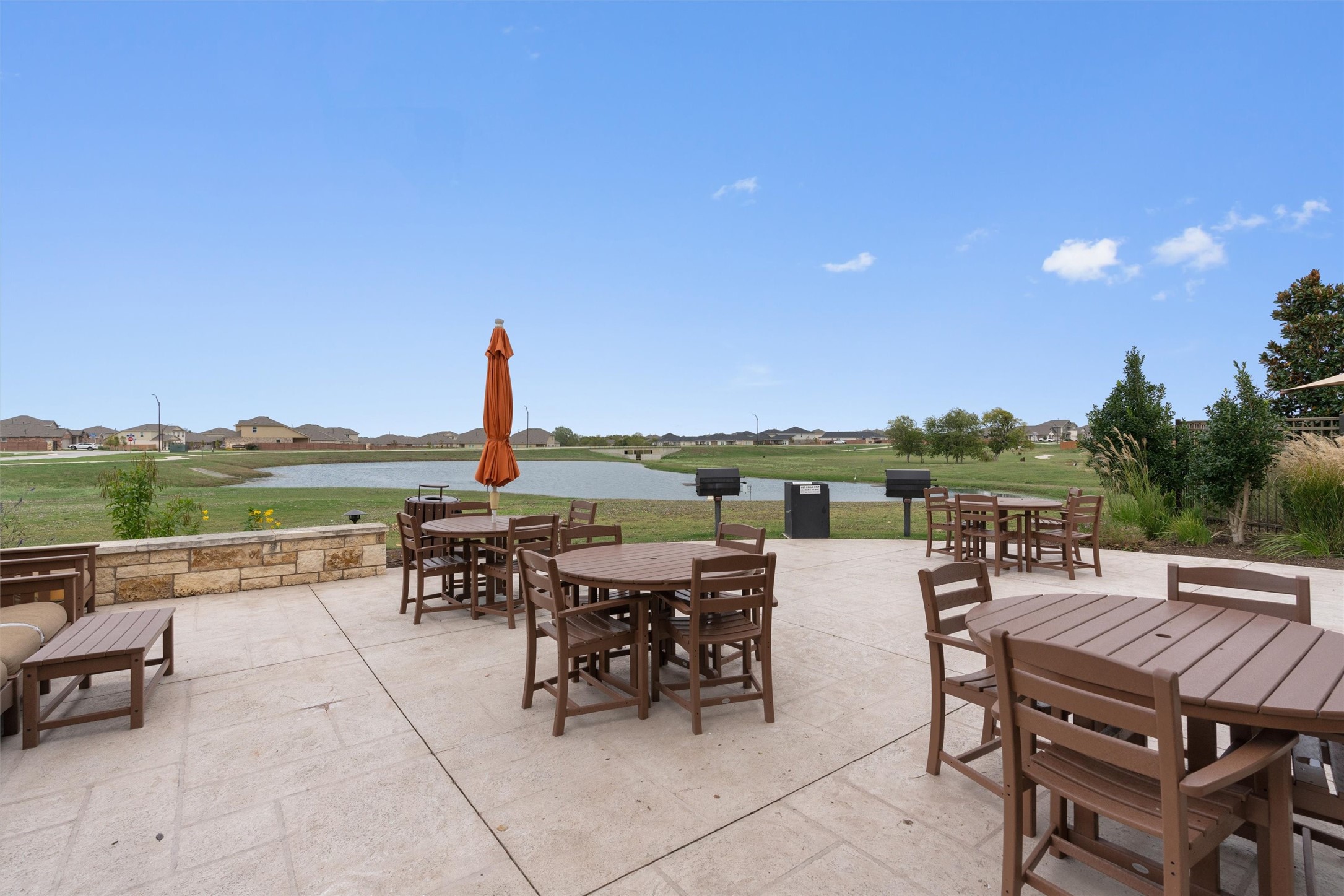 1148 Kimblewick Drive Georgetown, TX 78626 - Photo 30 of 32 Enjoy an gathering at the amentiy center!
