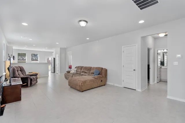 $2,400 | 1148 Kimblewick Drive, Georgetown, TX 78626