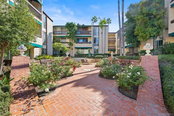 $825,500 | 6455 La Jolla Boulevard, Unit 155, La Jolla, CA 92037