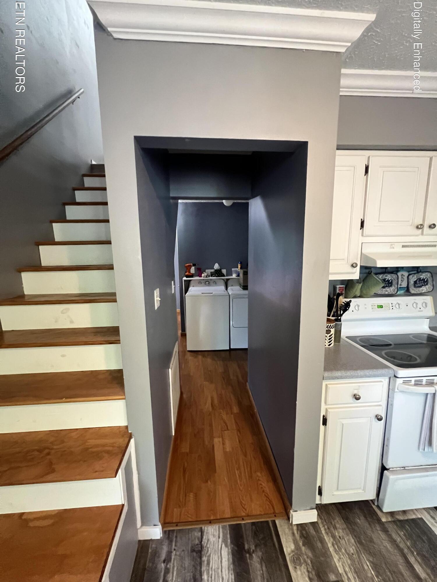 621 South Proctor Boulevard Oneida, TN 37841 - Photo 13 of 24 main level