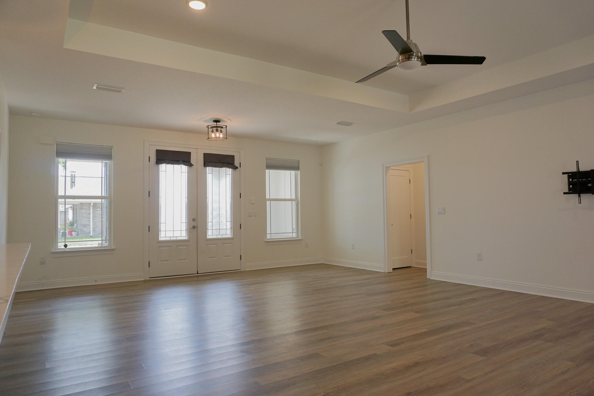 5464 Jenee Court Crestview, FL 32539 - Photo 9 of 63 Living Area