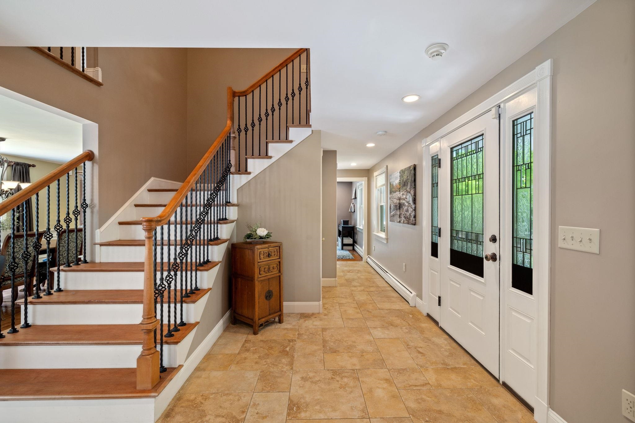 21 Blossom Road Windham, NH 03087 - Photo 11 of 40 Gallery Image 11