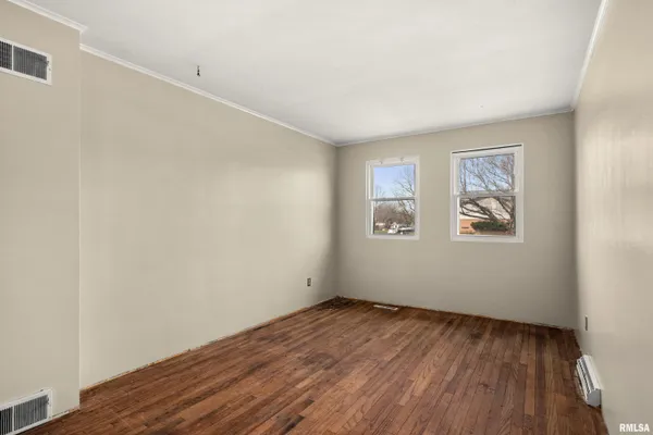 $260,500 | 200 Campanile Drive, East Peoria, IL 61611