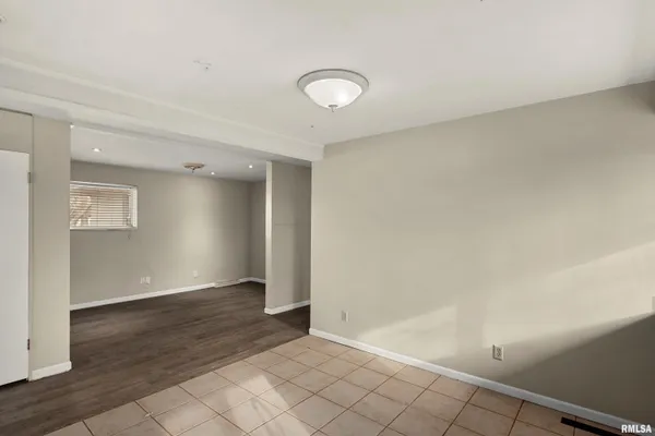 $260,500 | 200 Campanile Drive, East Peoria, IL 61611