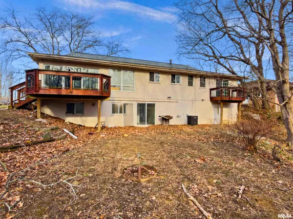 $260,500 | 200 Campanile Drive, East Peoria, IL 61611