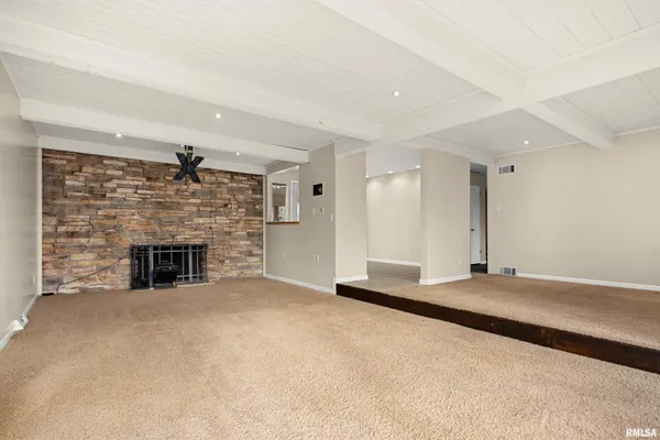 $260,500 | 200 Campanile Drive, East Peoria, IL 61611