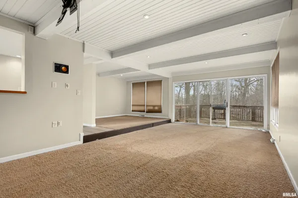 $260,500 | 200 Campanile Drive, East Peoria, IL 61611