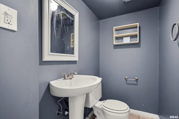 $260,500 | 200 Campanile Drive, East Peoria, IL 61611