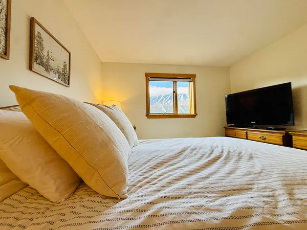$699,000 | 2643 Alder Brook Lane, Unit 2643, Carrabassett Valley, ME 04947