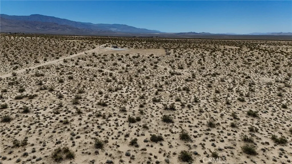 752 Firethorn Way Johnson Valley, CA 92285 - Photo 4 of 10