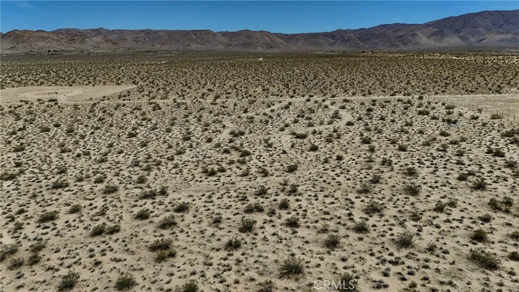 752 Firethorn Way Johnson Valley, CA 92285 - Photo 9 of 10 a view of lake and mountain