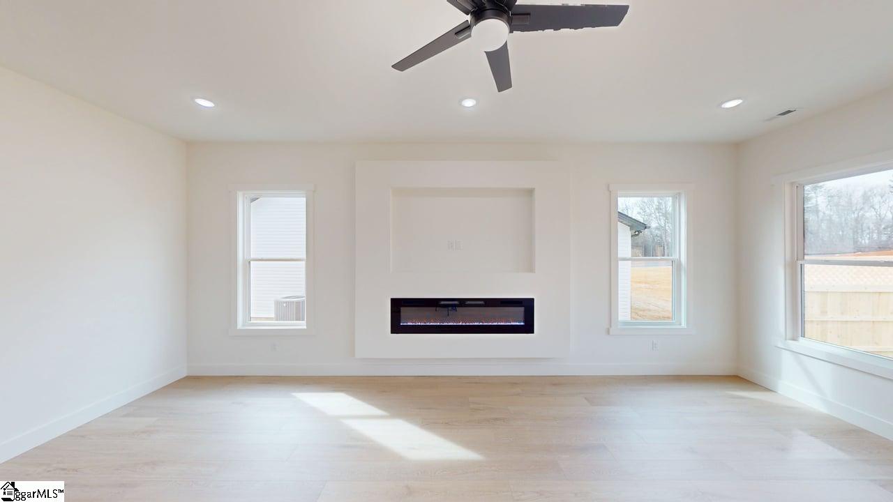 273 State Rd S-42-742 Wellford, SC 29385 - Photo 11 of 35 Gallery Image 11