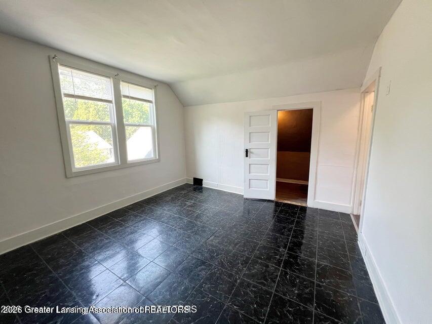 433 Prairie Street Charlotte, MI 48813 - Photo 15 of 26 18