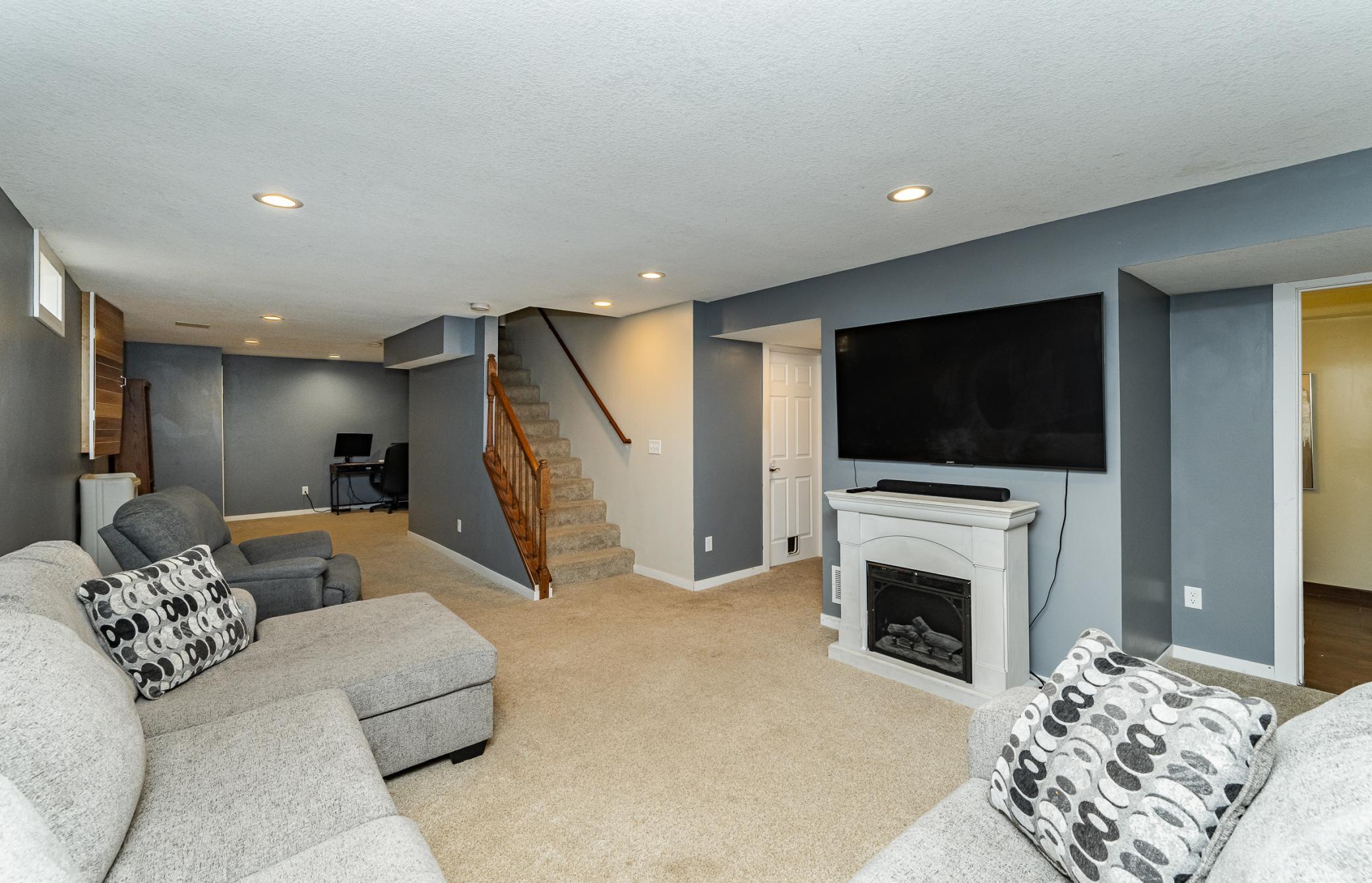 424 31st Street Northwest Rochester, MN 55901 - Photo 21 of 27