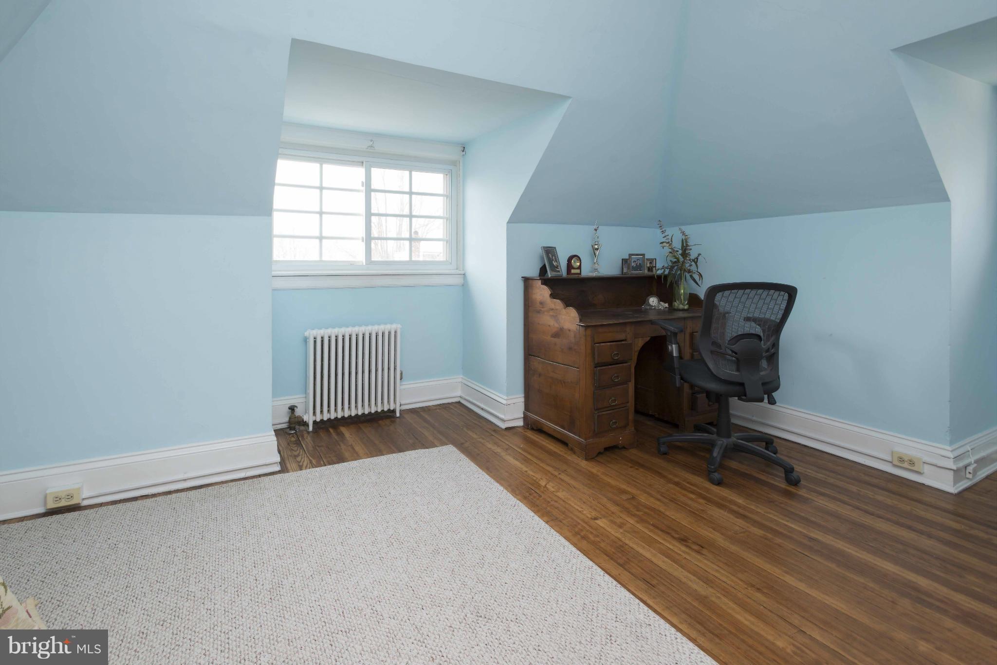 3929 Cloverhill Road Baltimore, MD 21218 - Photo 19 of 29 Bedroom
