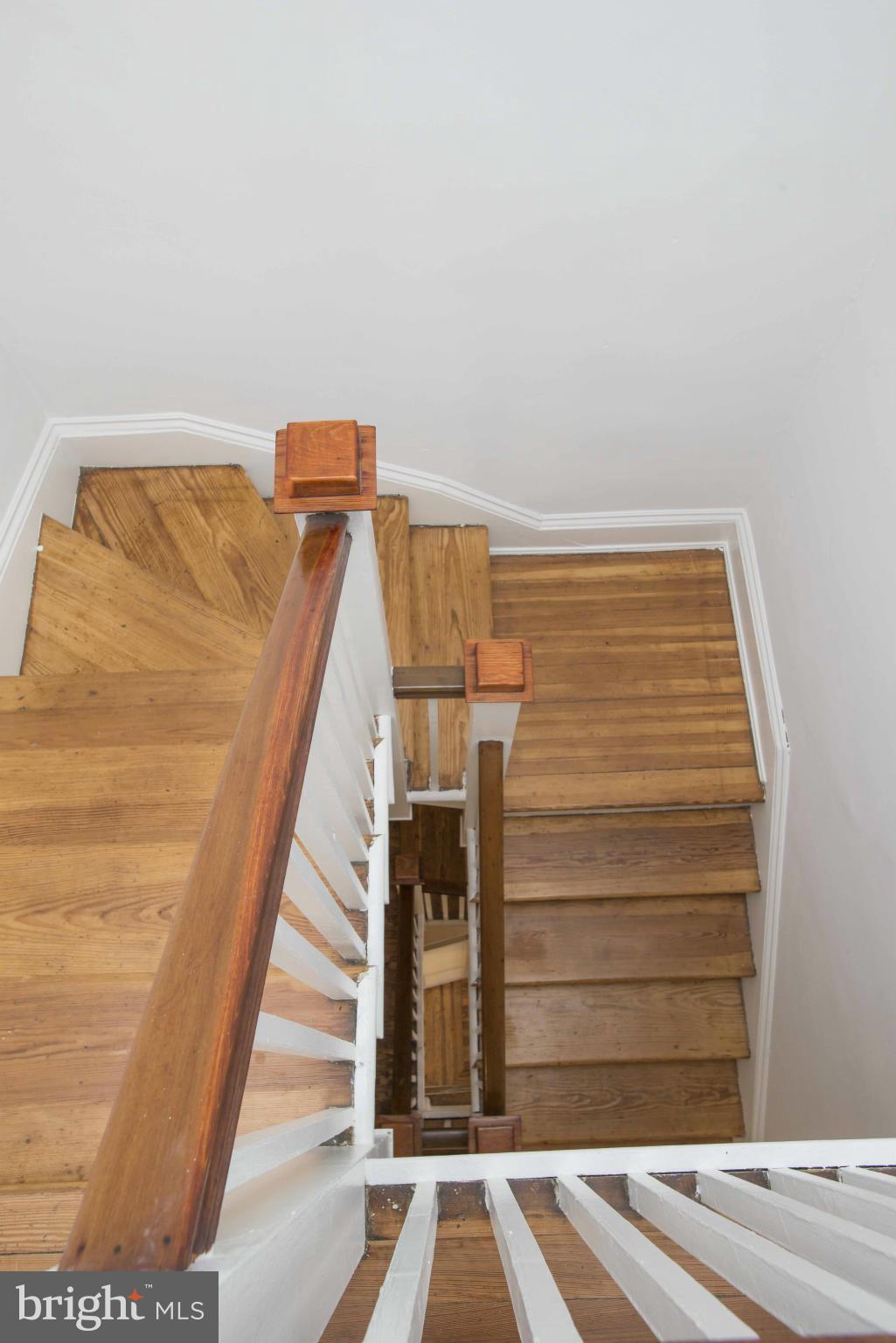 3929 Cloverhill Road Baltimore, MD 21218 - Photo 23 of 29 Interior (General)