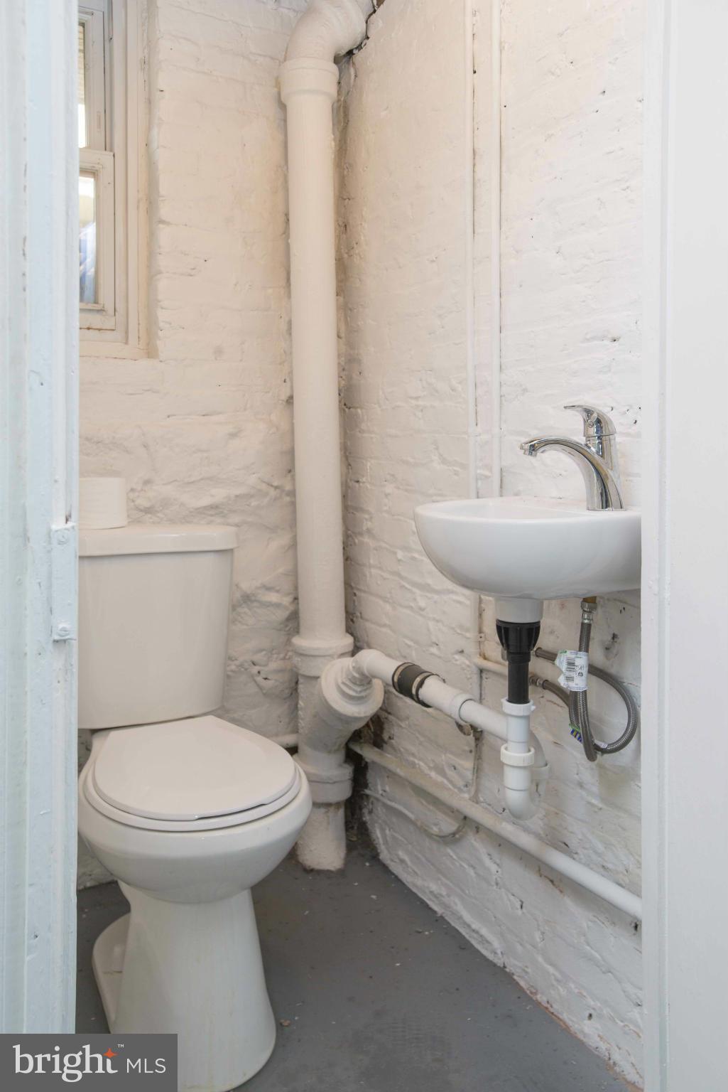 3929 Cloverhill Road Baltimore, MD 21218 - Photo 24 of 29 1/2 Bath