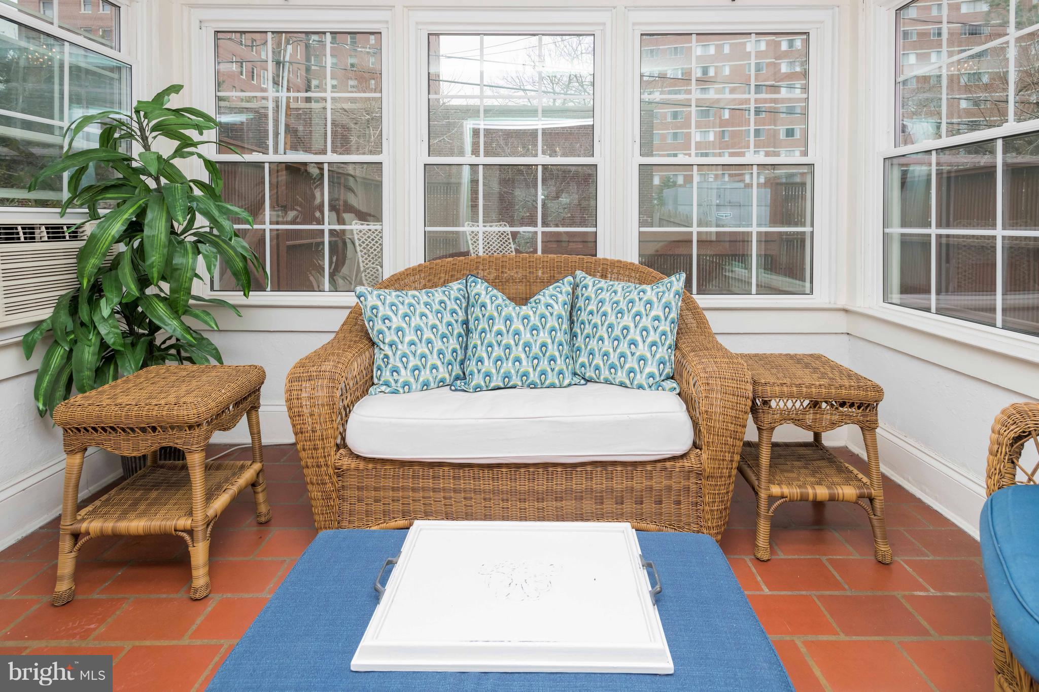 3929 Cloverhill Road Baltimore, MD 21218 - Photo 6 of 29 Sunroom