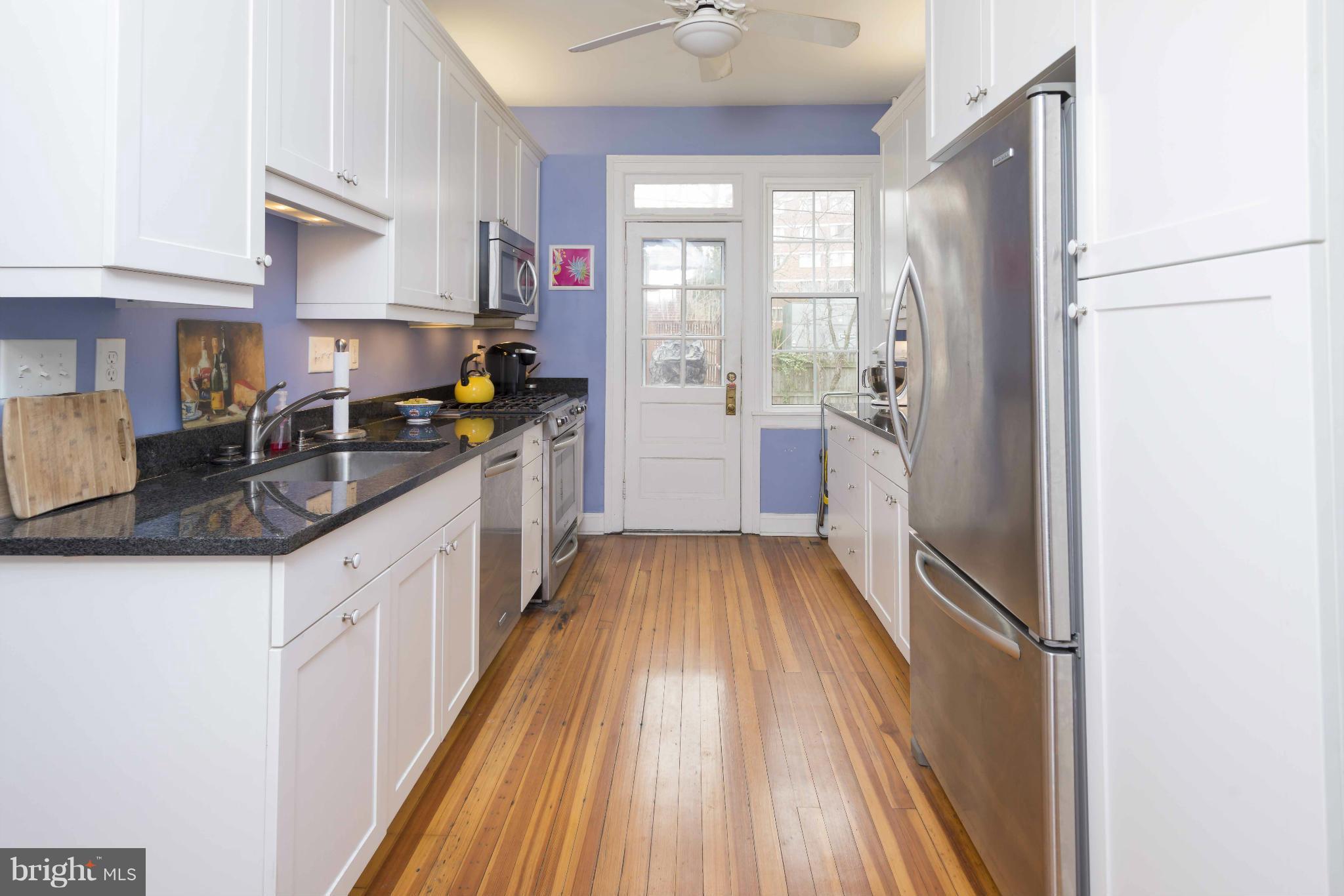 3929 Cloverhill Road Baltimore, MD 21218 - Photo 8 of 29 Kitchen