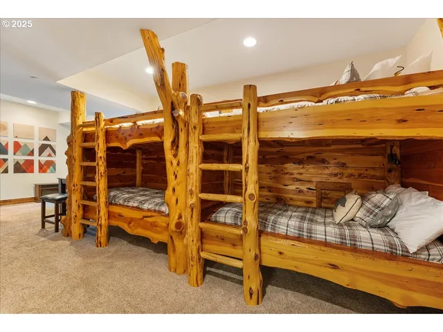 $1,995,000 | 30930 Tyrolean Lane, Government Camp, OR 97028