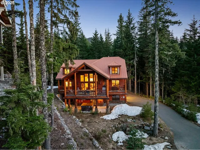 $1,995,000 | 30930 Tyrolean Lane, Government Camp, OR 97028