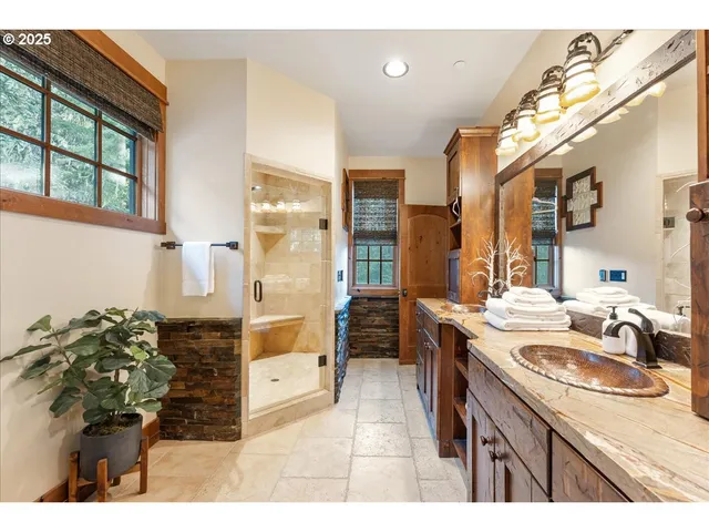 $1,995,000 | 30930 Tyrolean Lane, Government Camp, OR 97028