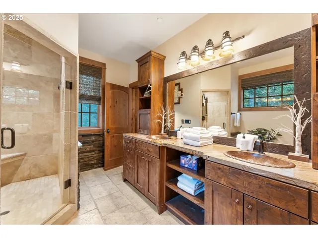 $1,995,000 | 30930 Tyrolean Lane, Government Camp, OR 97028