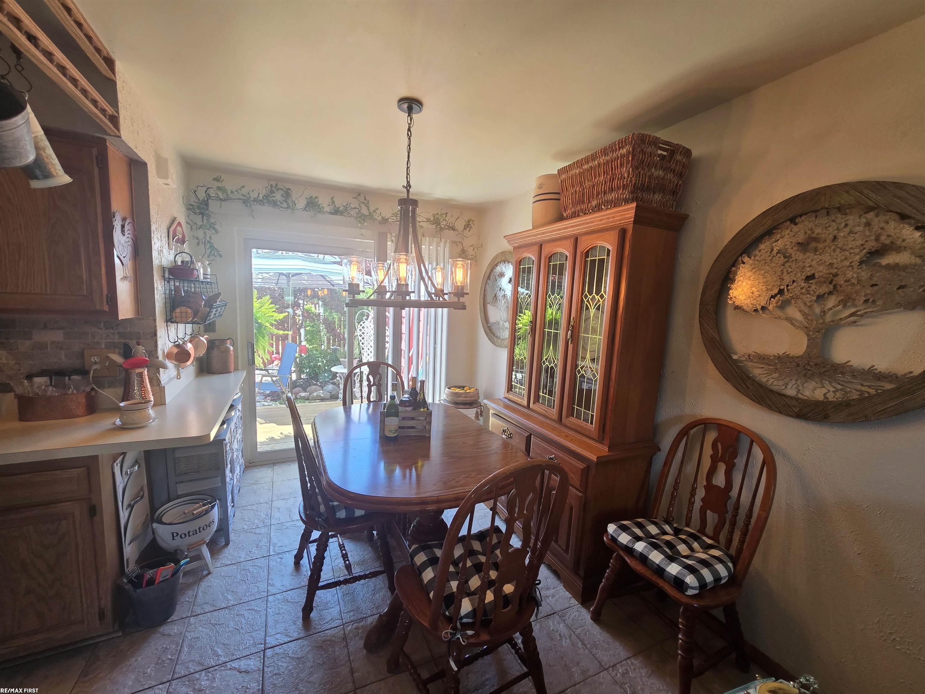 20225 15 Mile Road Clinton Township, MI 48035 - Photo 4 of 19