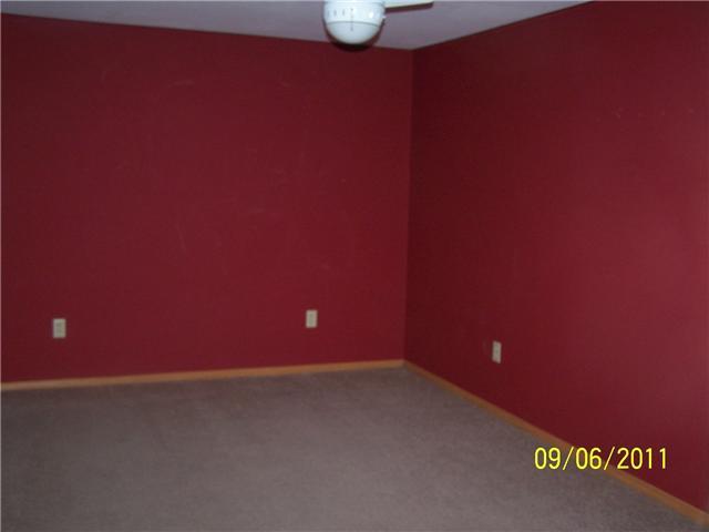 22315 Cliff Road Rockbridge, OH 43149 - Photo 4 of 7 Gallery Image 4