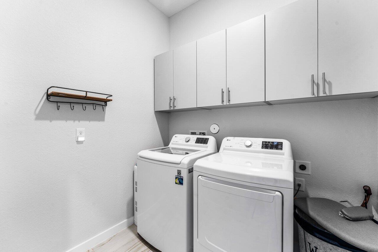 19743 Weathervane Way Loxahatchee, FL 33470 - Photo 21 of 70 Laundry Room