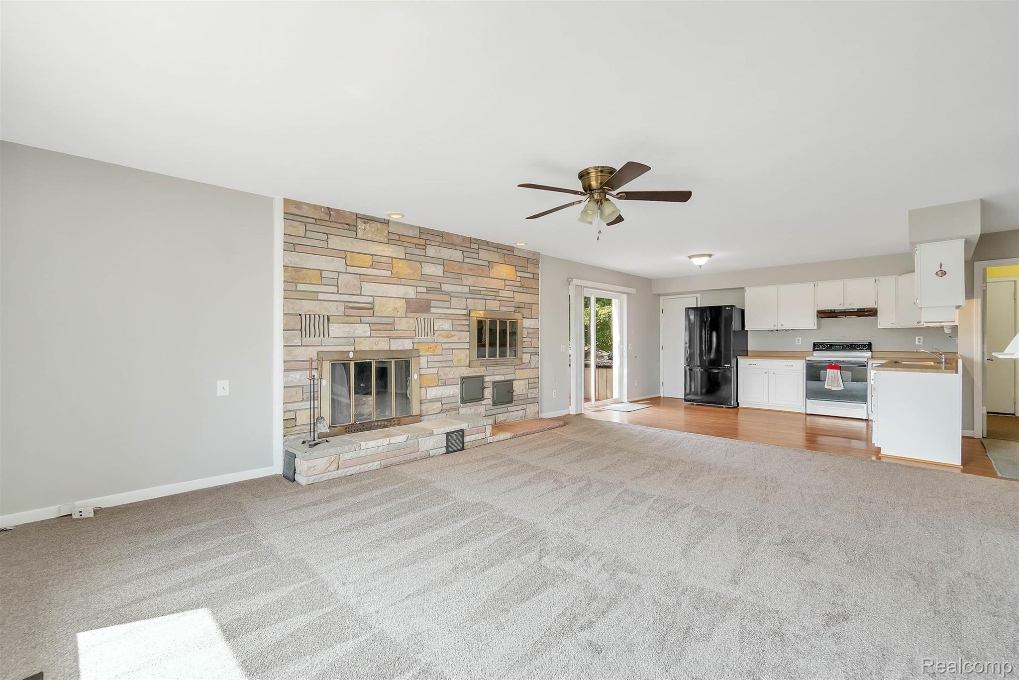 740 John Ward Howell, MI 48855 - Photo 7 of 39 07-740 John Ward-WindowStill-Real-E.jpg