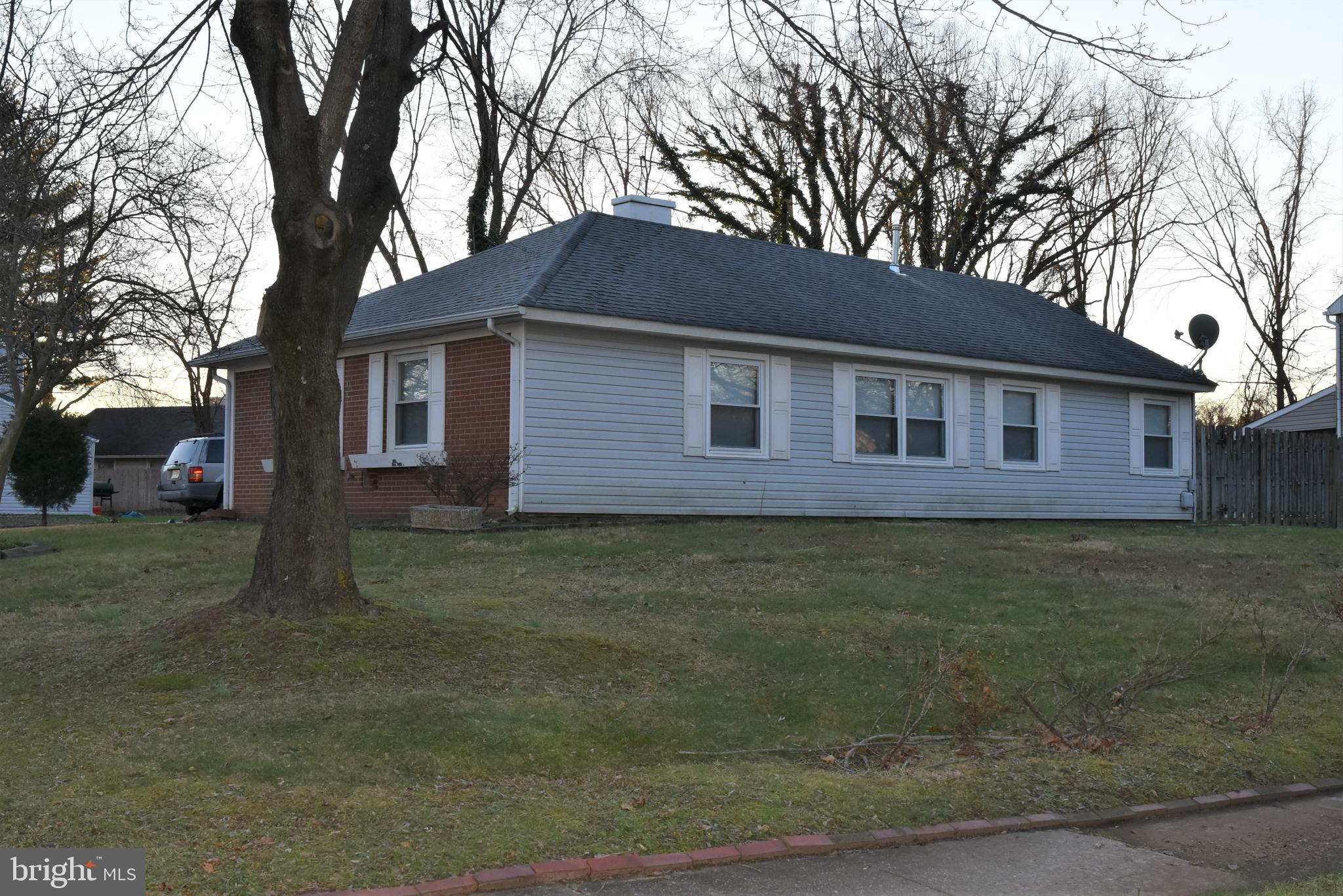 151 Millbrook Drive Willingboro, NJ 08046 - Photo 2 of 31