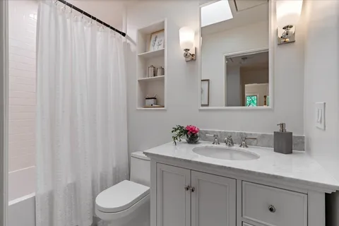 $1,199,000 | 1932 North Larrabee Street, Chicago, IL 60614