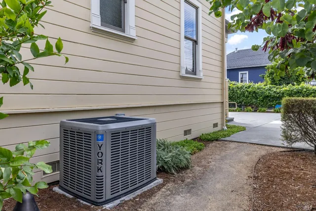 $825,000 | 531 East Washington Street, Petaluma, CA 94952