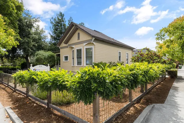 $775,000 | 531 East Washington Street, Petaluma, CA 94952