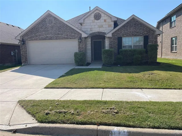 $2,195 | 2824 Castle Creek Drive, Little Elm, TX 75068
