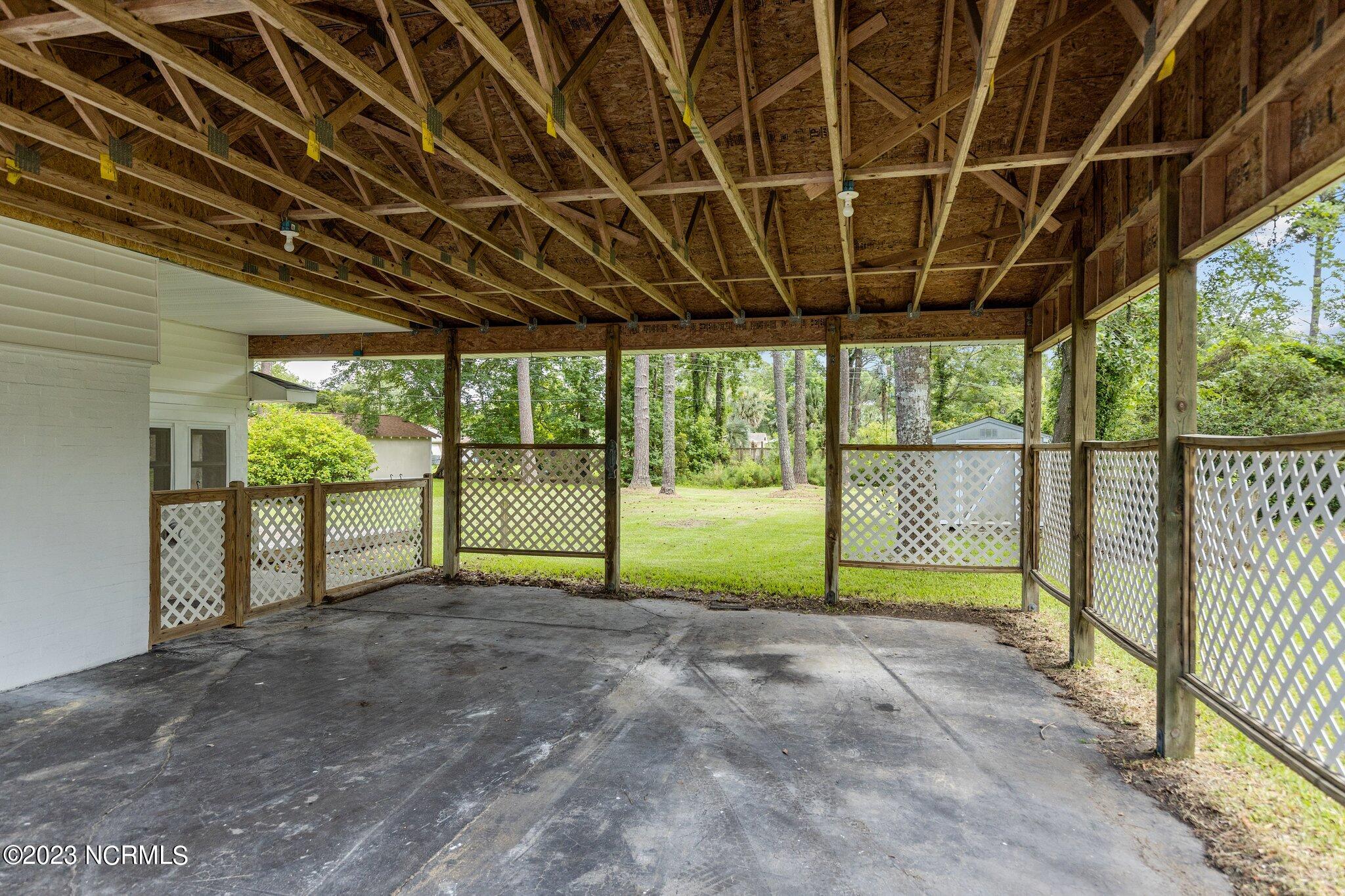 4303 Country Club Road Morehead City, NC 28557 - Photo 35 of 46