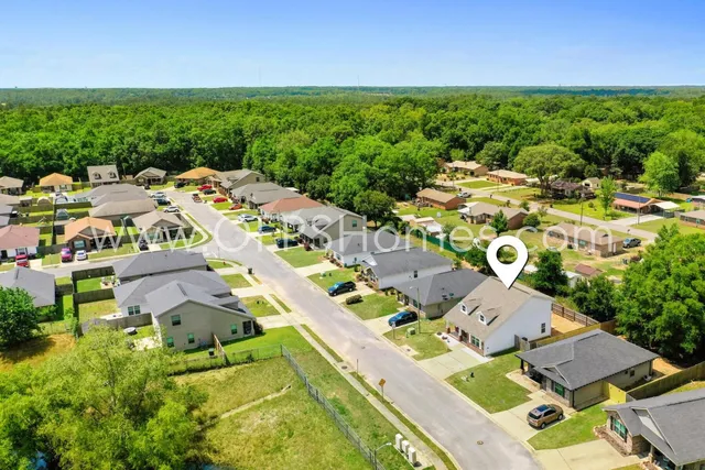 a picture of city view