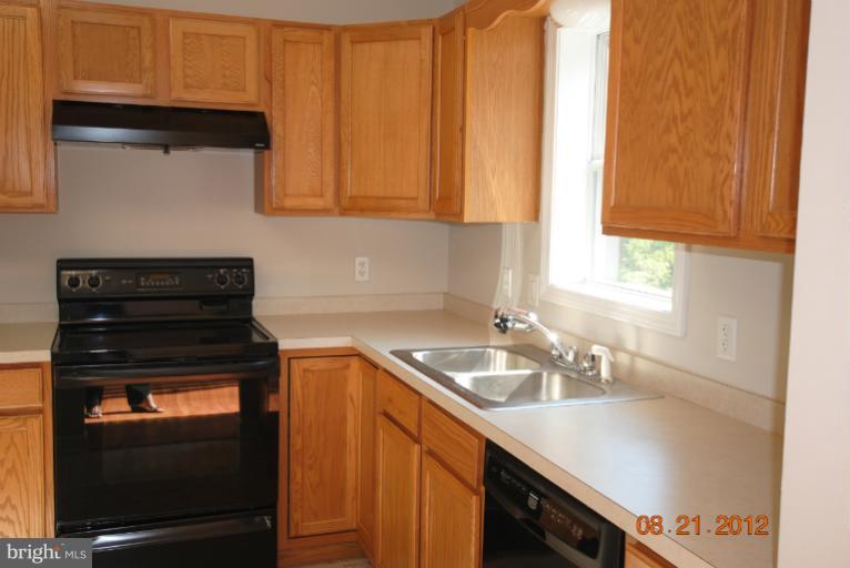 1700 South Timber Ridge Road Cross Junction, VA 22625 - Photo 25 of 30 Kitchen
