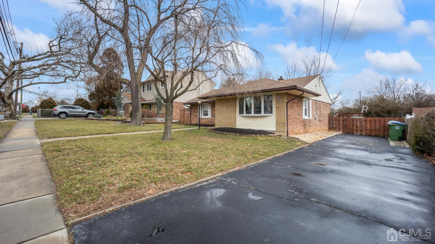 27 Melville Road Edison, NJ 08817 - Photo 13 of 14