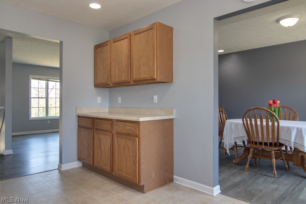 4140 South Hametown Road Norton, OH 44203 - Photo 9 of 34 Kitchen view.
