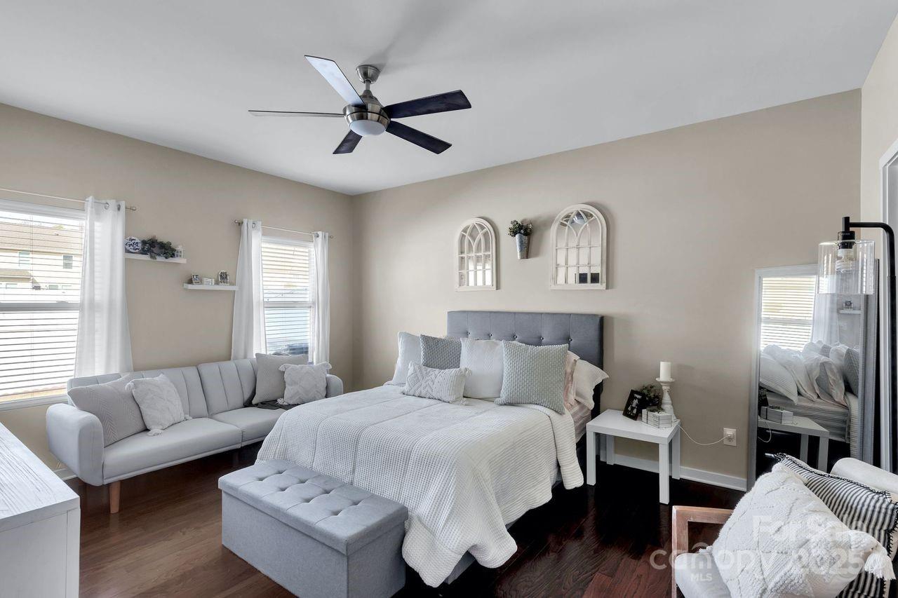 431 Battery Circle Lake Wylie, SC 29710 - Photo 14 of 33